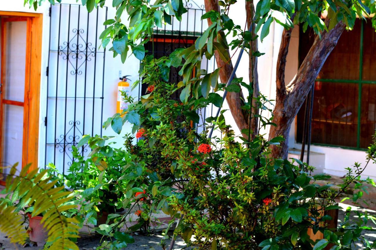 Casa Serrano - Callejon De Don Blas 4 Hab Canaguate Mompox Eksteriør billede